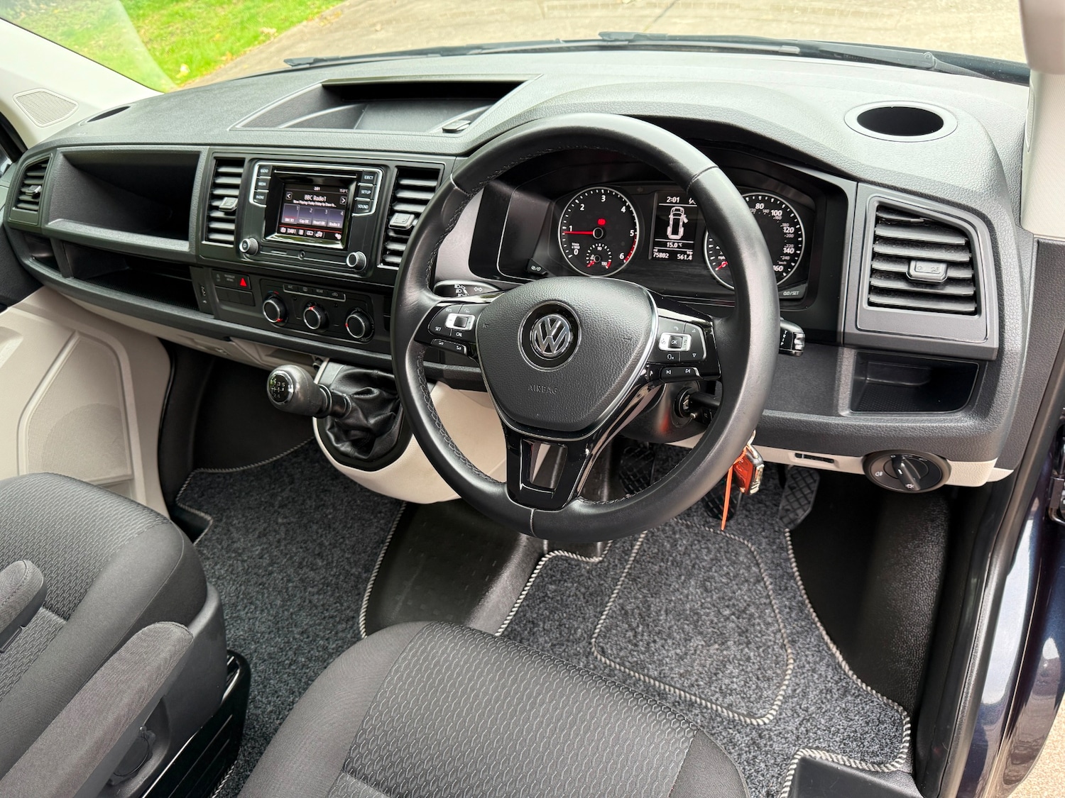 Used Volkswagen Transporter 2018 for sale - 76237481: Photo 23