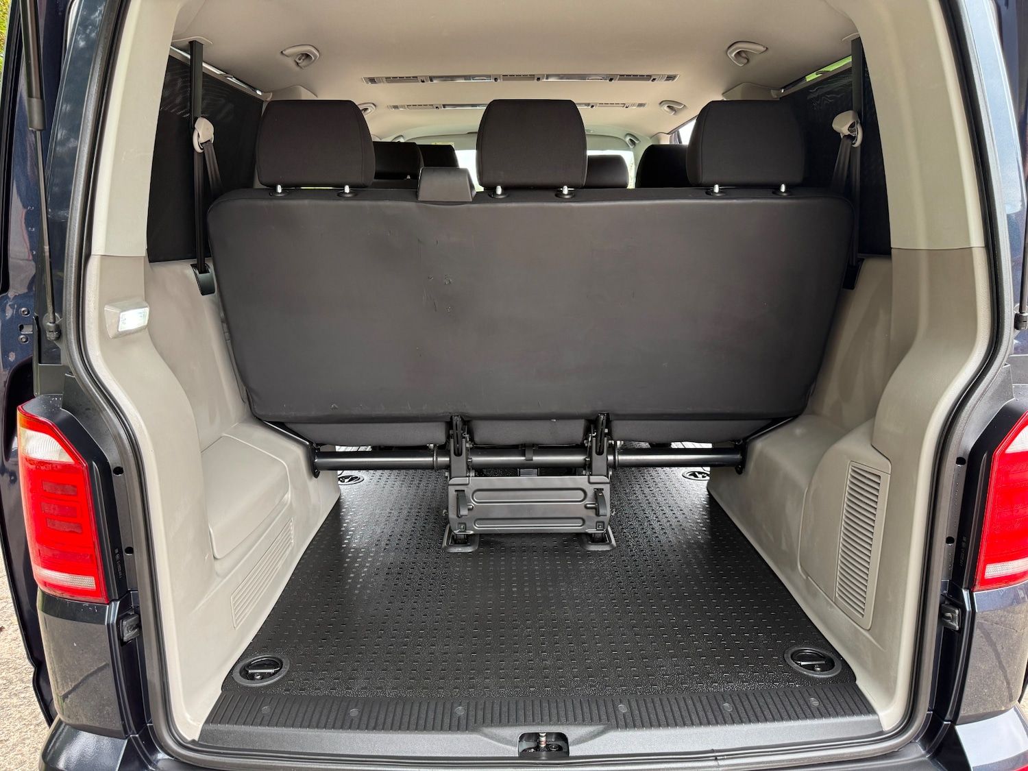 Used Volkswagen Transporter 2018 for sale - 76237481: Photo 9