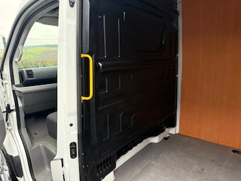 Used Volkswagen Crafter 2023 for sale - 77329581: Photo