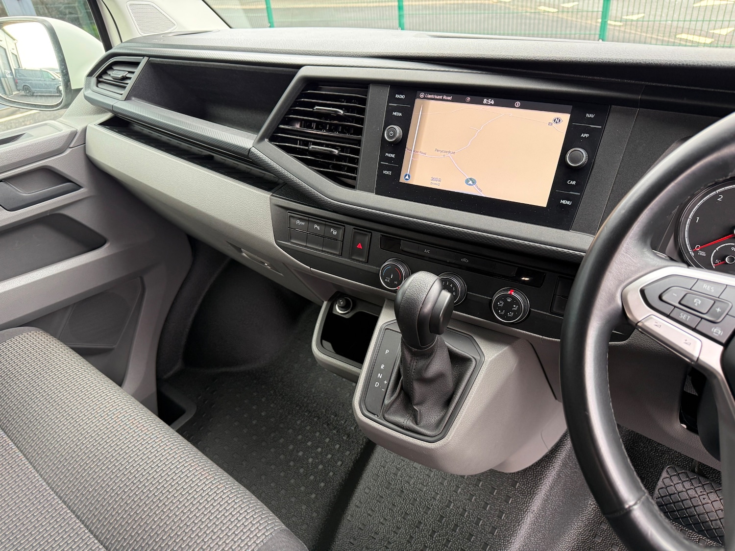 Used Volkswagen Transporter 2023 for sale - 77902726: Photo 18