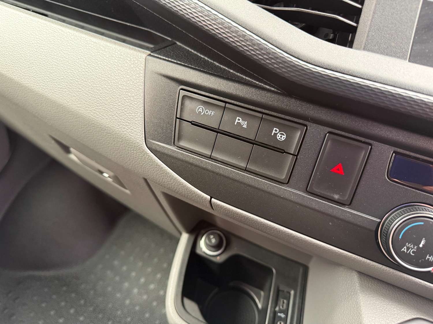 Used Volkswagen Transporter 2023 for sale - 77902726: Photo 19