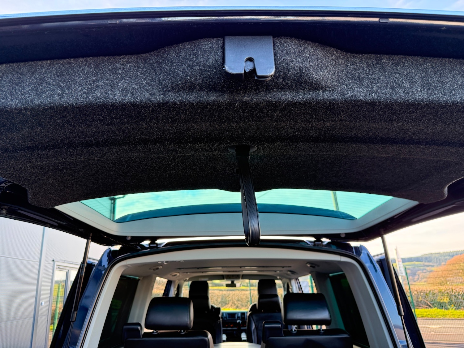 Used Volkswagen Caravelle 2018 for sale - 77938616: Photo 17