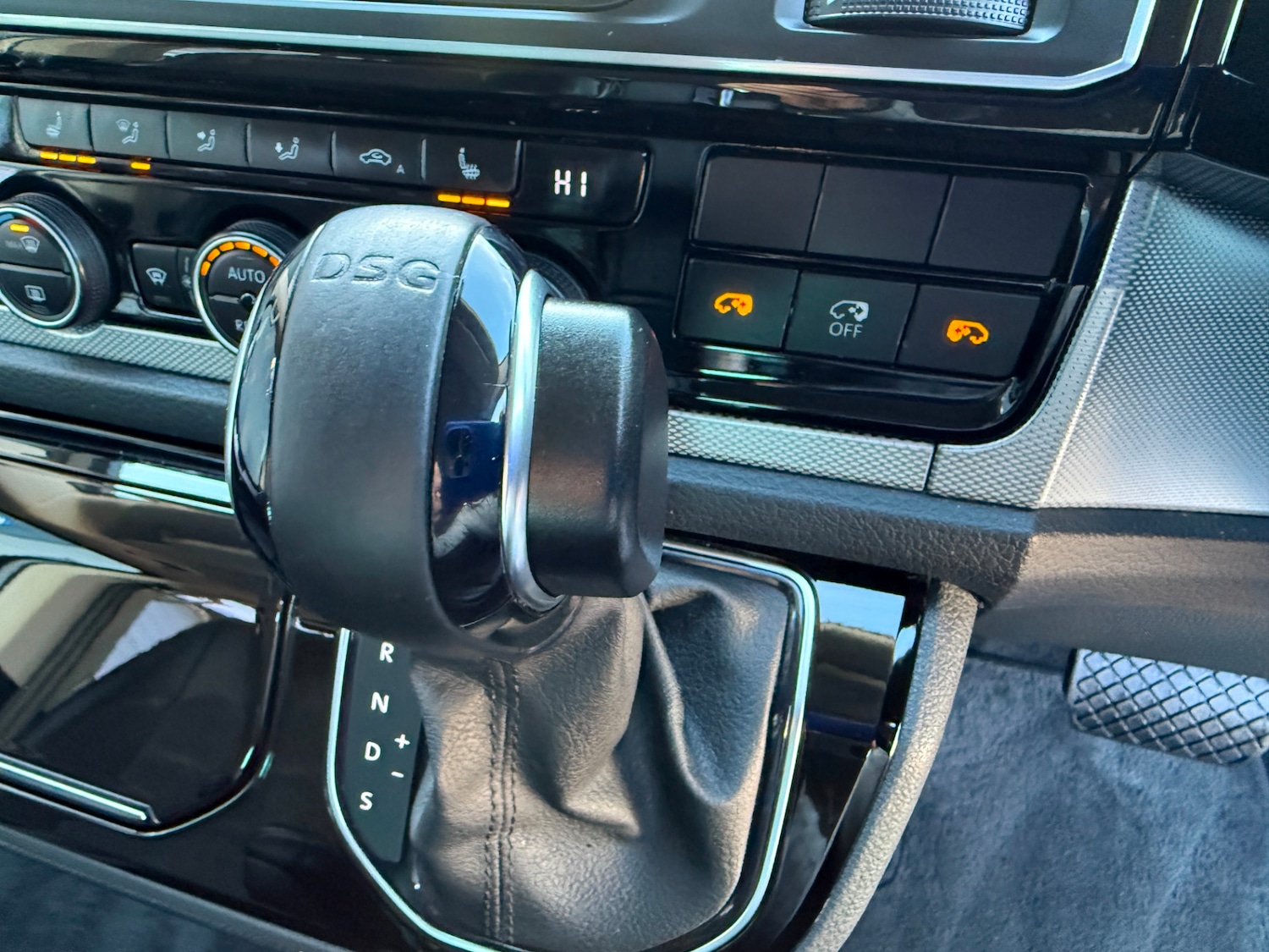 Used Volkswagen Caravelle 2018 for sale - 77938616: Photo 24