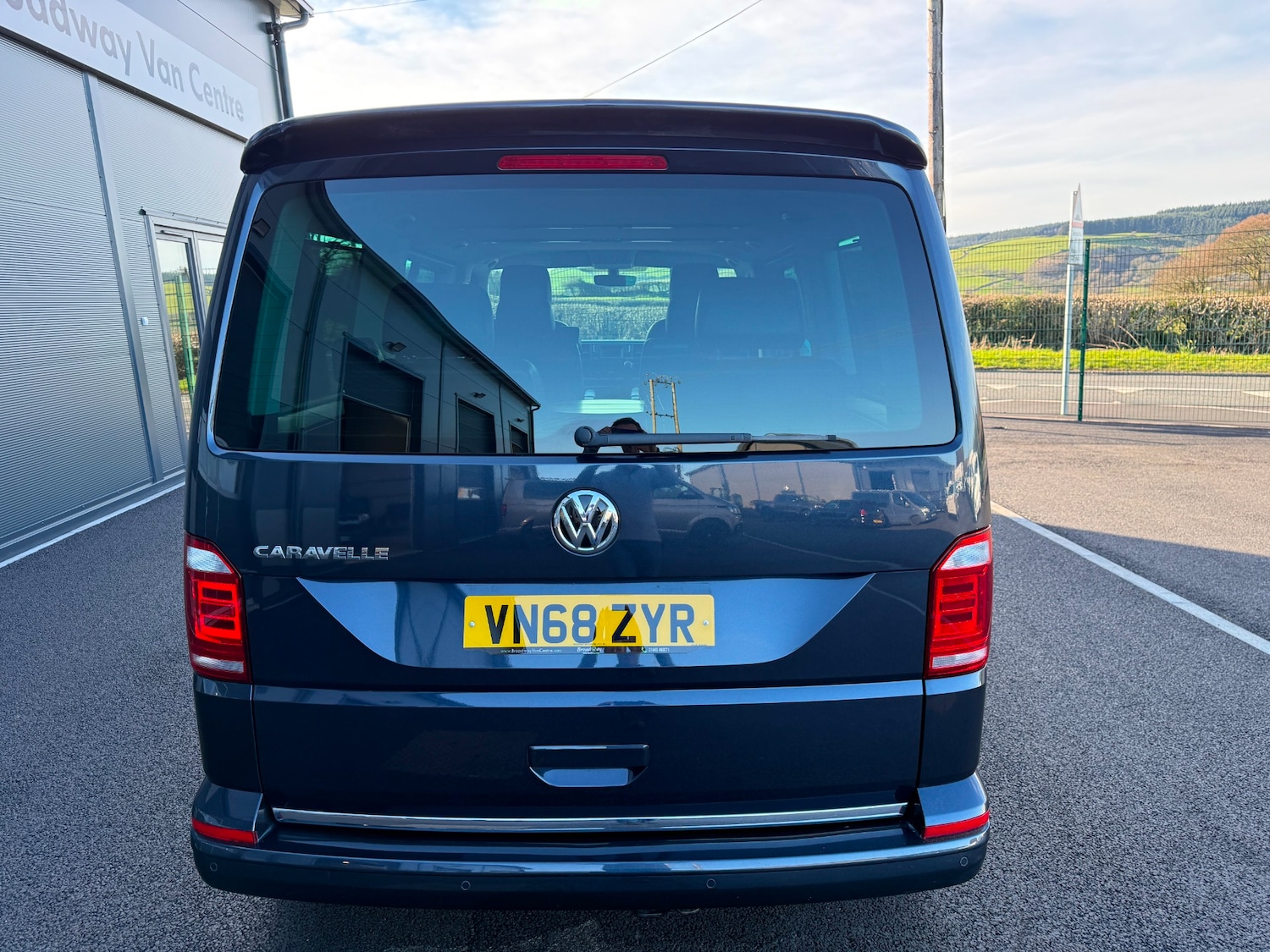 Used Volkswagen Caravelle 2018 for sale - 77938616: Photo 9