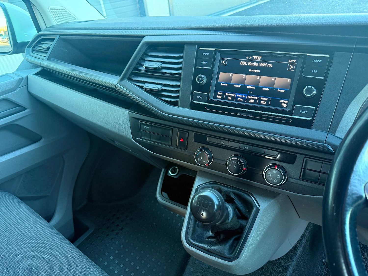 Used Volkswagen Transporter 2021 for sale - 76578255: Photo 16