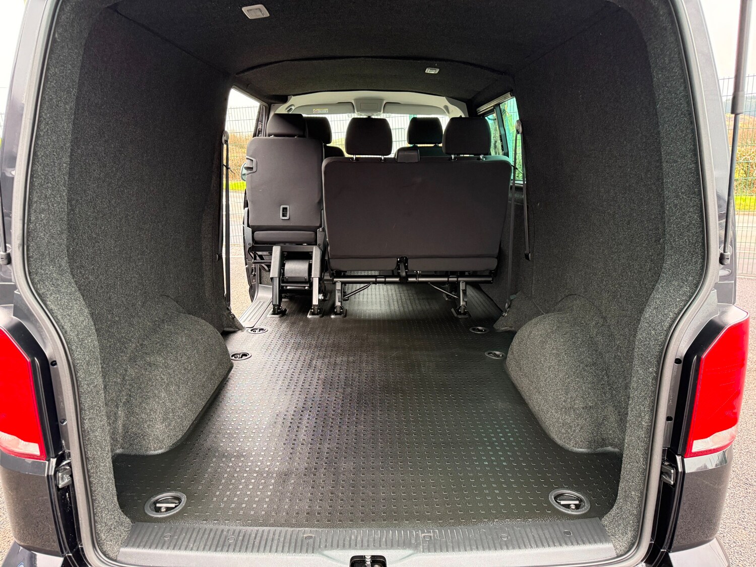 Used Volkswagen Transporter 2022 for sale - 77837400: Photo 13