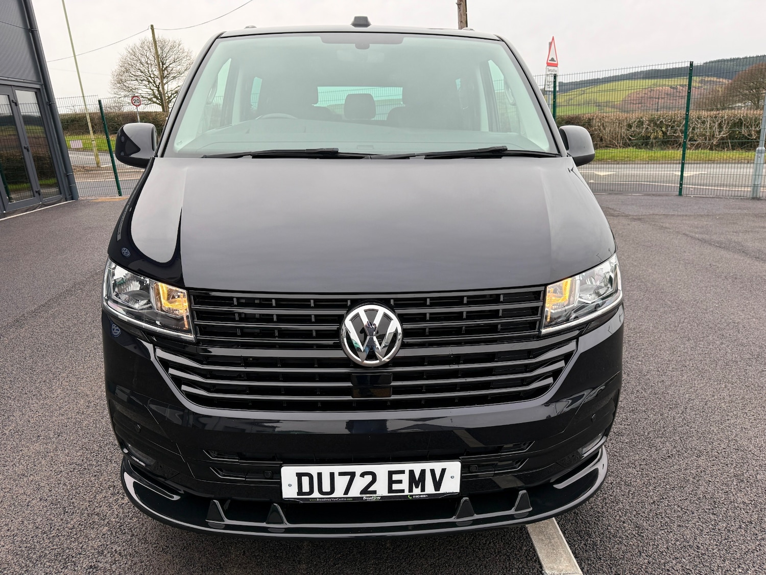Used Volkswagen Transporter 2022 for sale - 77837400: Photo 4