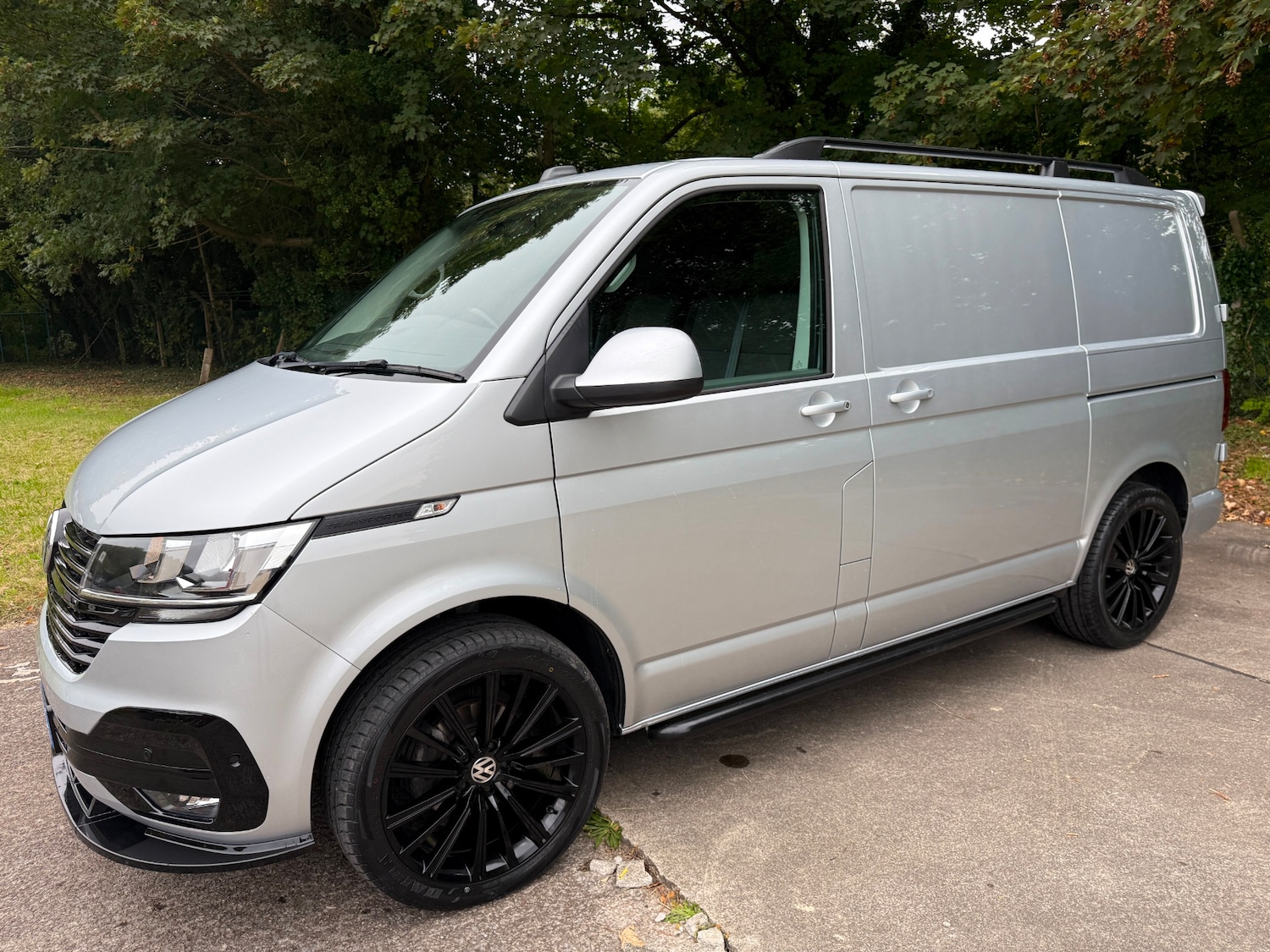 Used Volkswagen Transporter 2021 for sale - 76120518: Photo 1