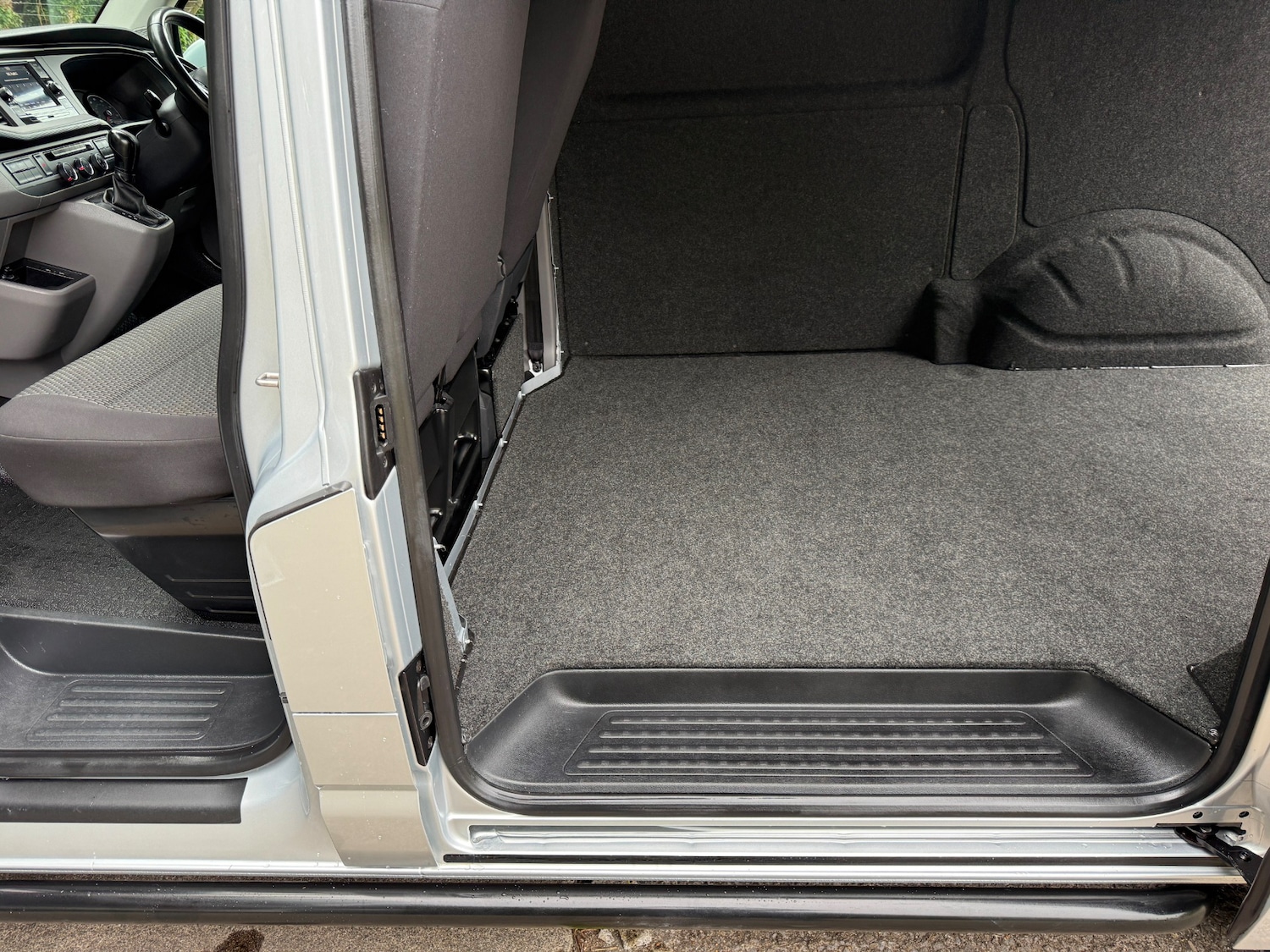 Used Volkswagen Transporter 2021 for sale - 76120518: Photo 10