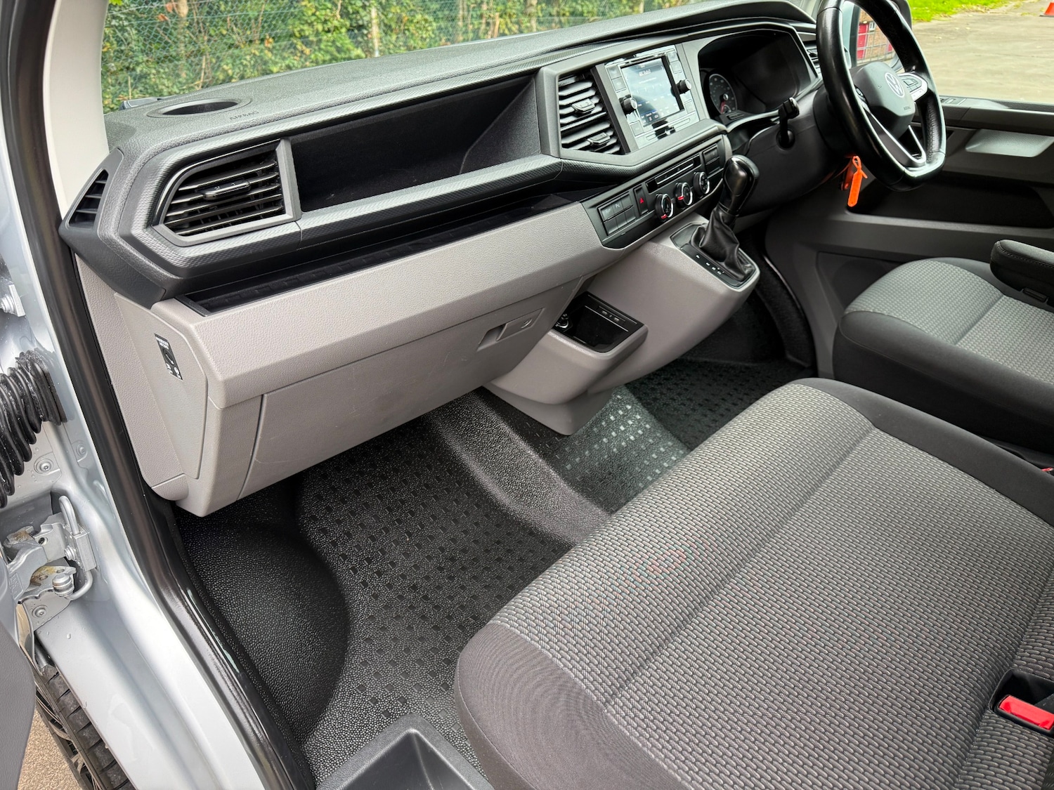 Used Volkswagen Transporter 2021 for sale - 76120518: Photo 17