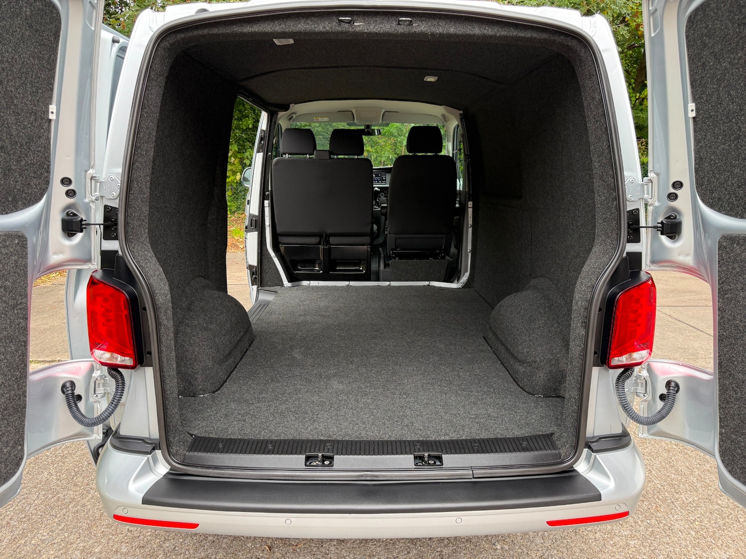 Used Volkswagen Transporter 2021 for sale - 76120518: Photo 3