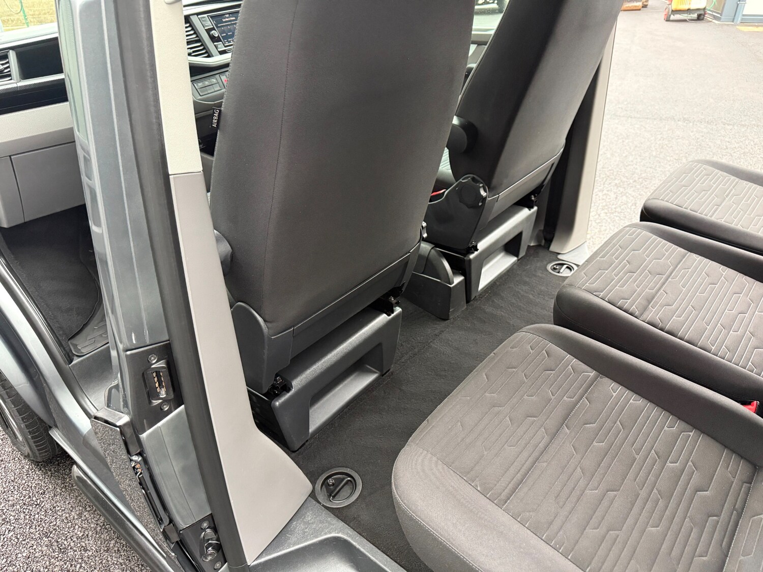 Used Volkswagen Transporter Shuttle 2020 for sale - 77365557: Photo 13