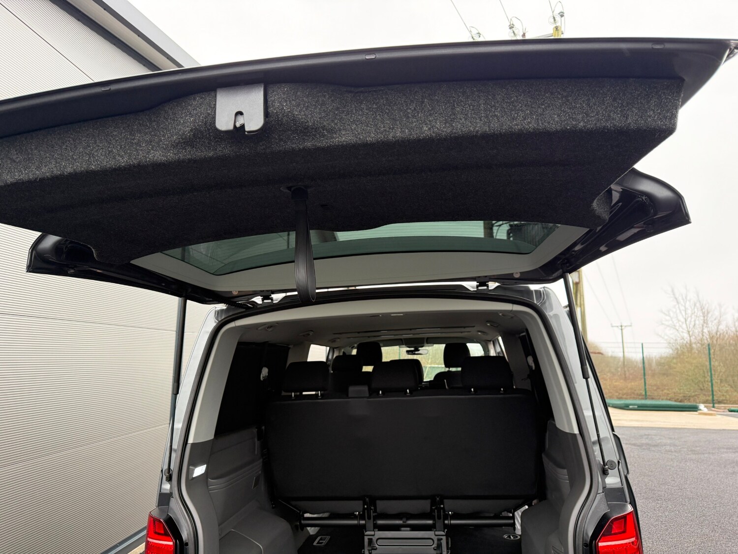 Used Volkswagen Transporter Shuttle 2020 for sale - 77365557: Photo 16