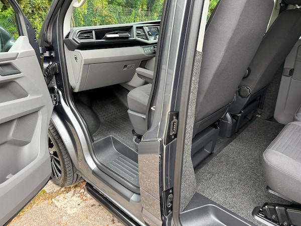Used Volkswagen Transporter 2023 for sale - 76293443: Photo 16