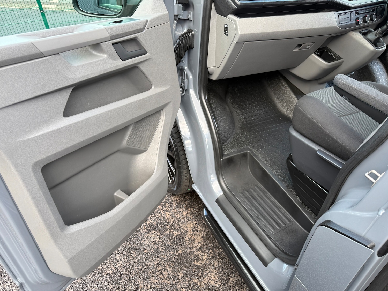 Used Volkswagen Transporter for sale - 77663708: Photo 15