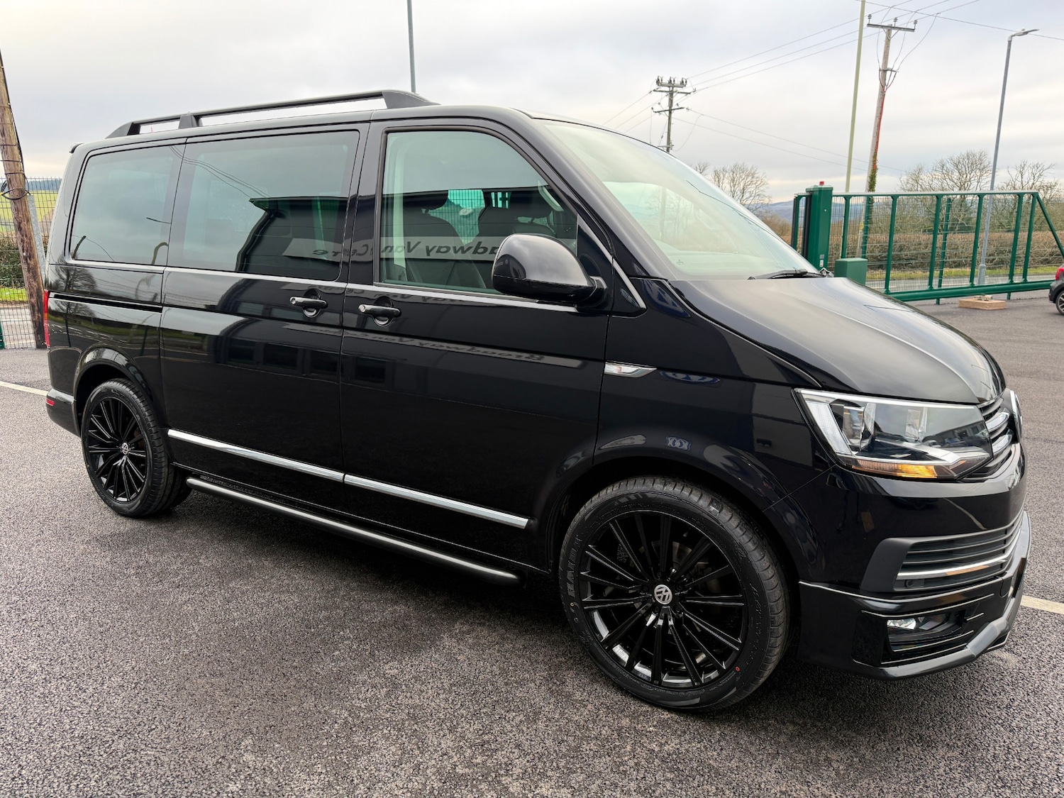 Used Volkswagen Caravelle 2019 for sale - 77618337: Photo 2