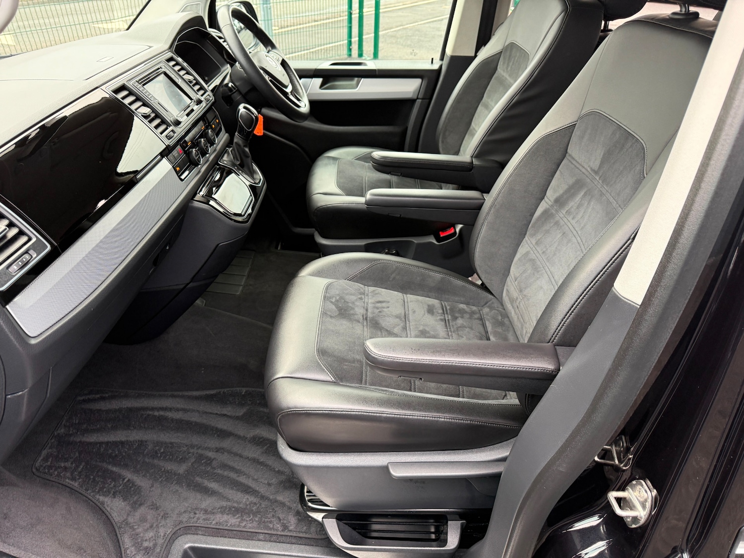 Used Volkswagen Caravelle 2019 for sale - 77618337: Photo 23