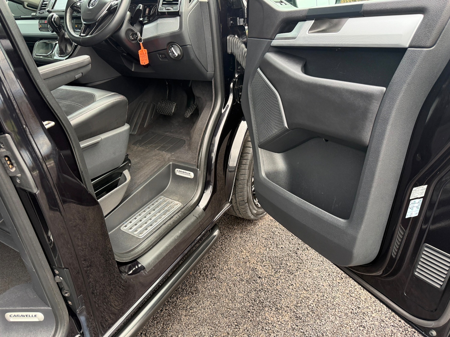 Used Volkswagen Caravelle 2019 for sale - 77618337: Photo 25