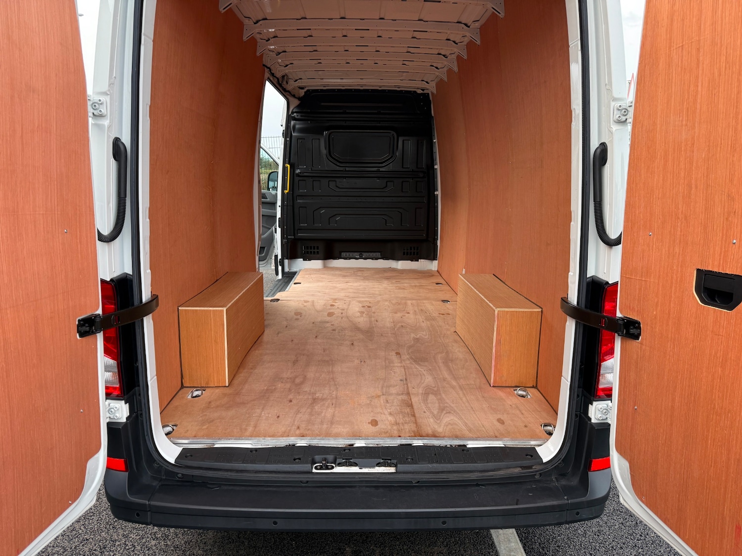 Used Volkswagen Crafter 2024 for sale - 77618338: Photo 9