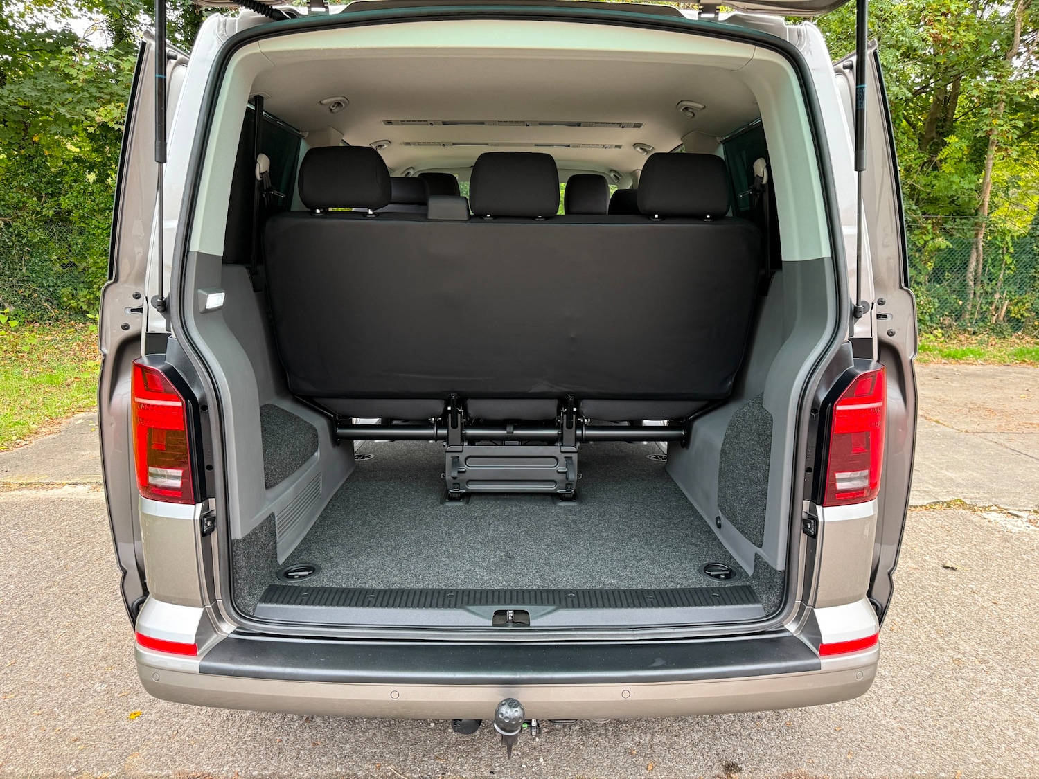 Used Volkswagen Transporter Shuttle 2021 for sale - 76392411: Photo 14