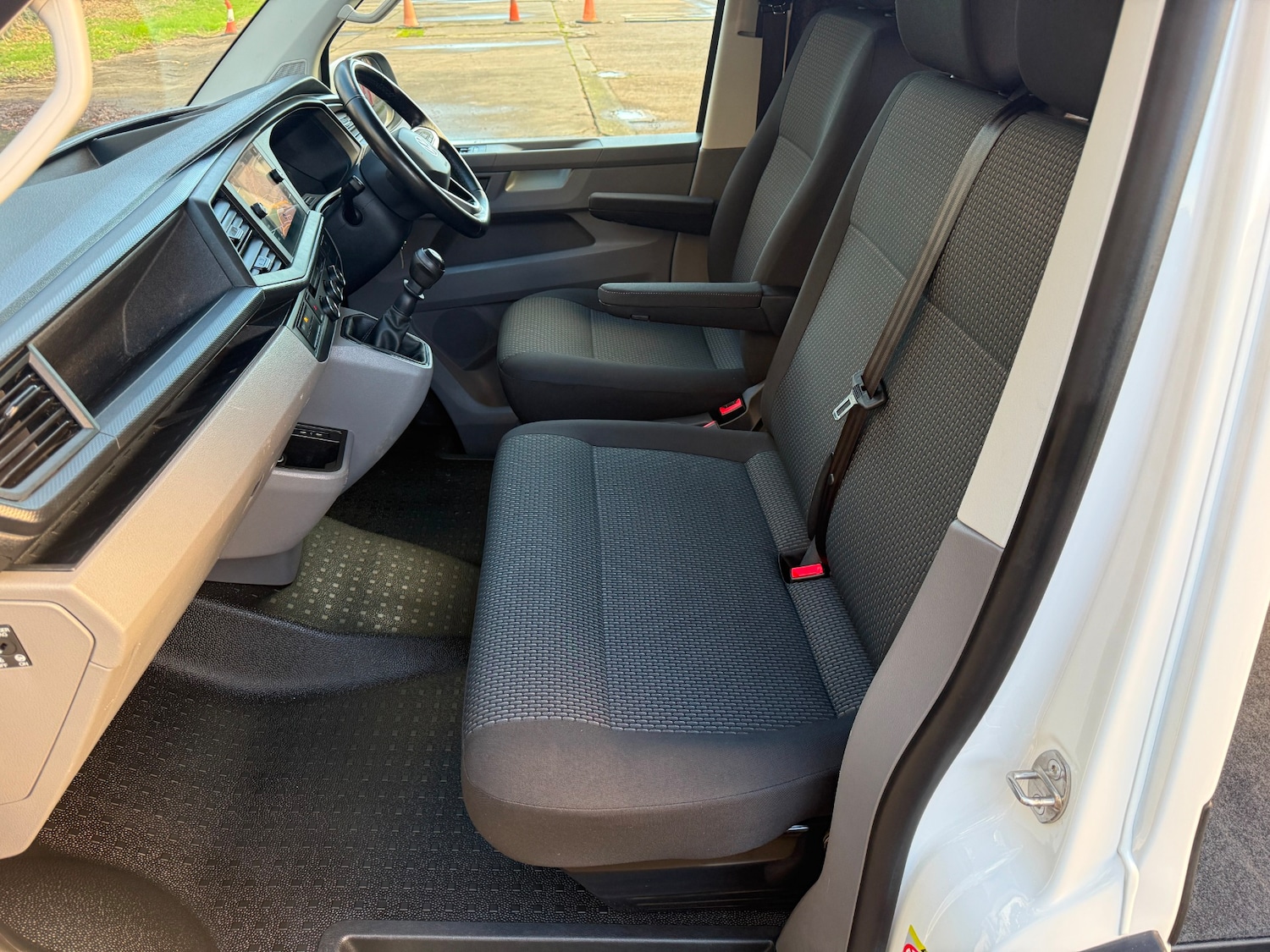 Used Volkswagen Transporter 2020 for sale - 76924790: Photo 22