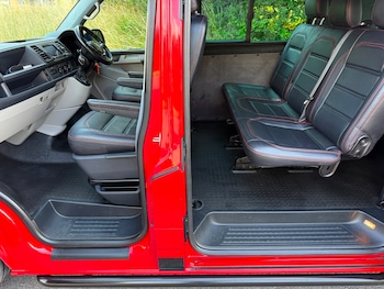 Used Volkswagen Transporter 2018 for sale - 75422299: Photo