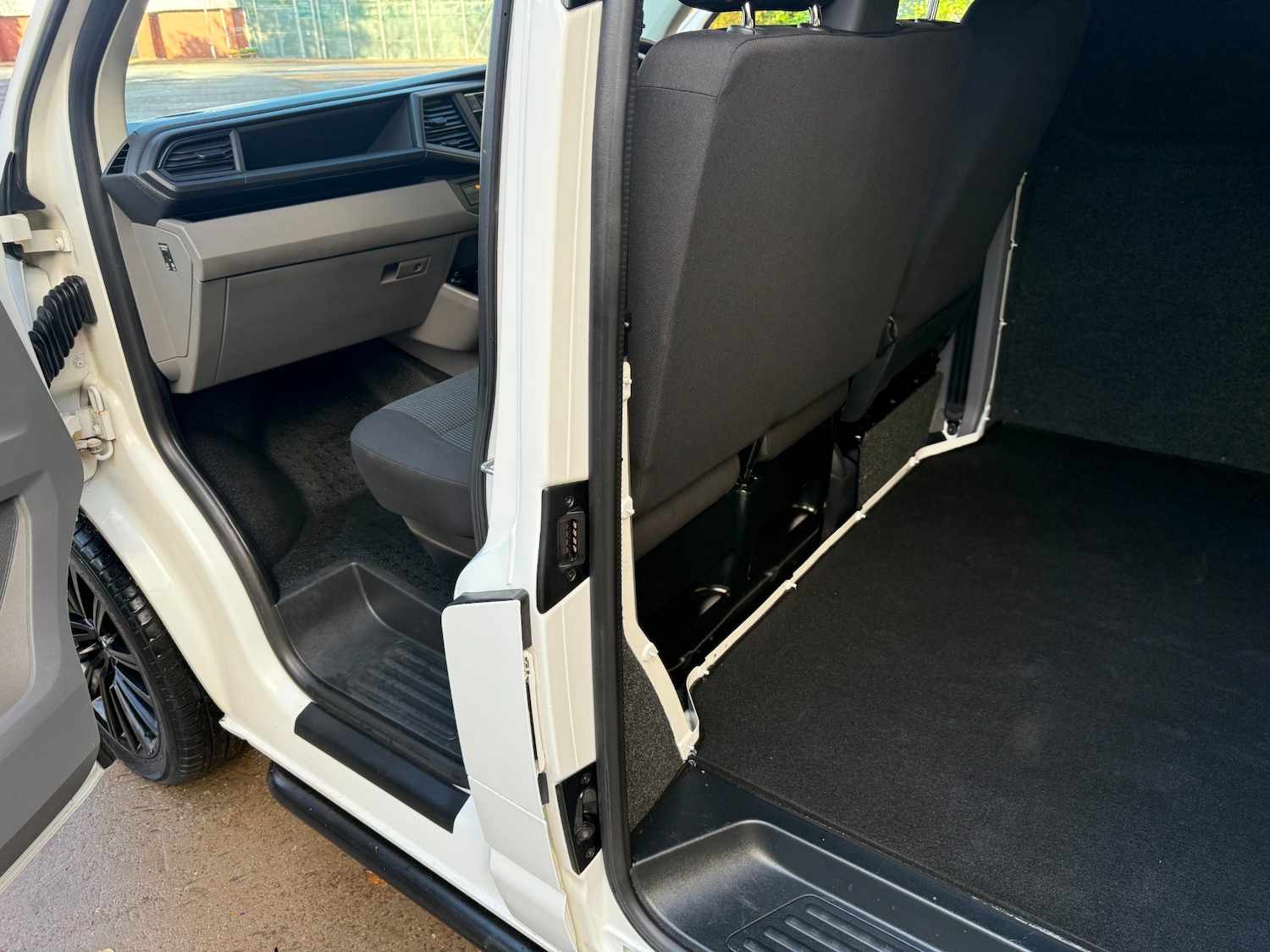 Used Volkswagen Transporter 2020 for sale - 76785469: Photo 15