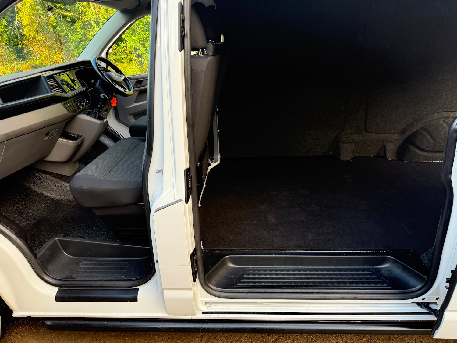 Used Volkswagen Transporter 2020 for sale - 76785469: Photo 16