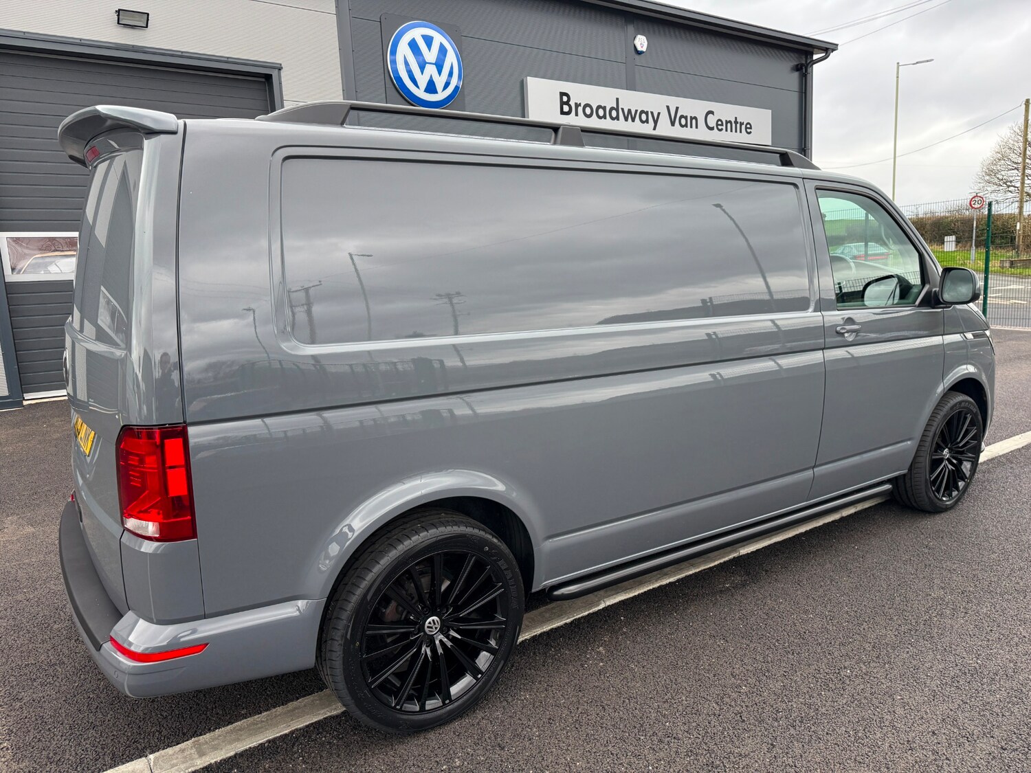 Used Volkswagen Transporter 2023 for sale - 77745125: Photo 8