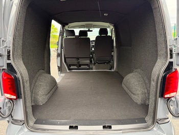 Used Volkswagen Transporter 2022 for sale - 78618225: Photo