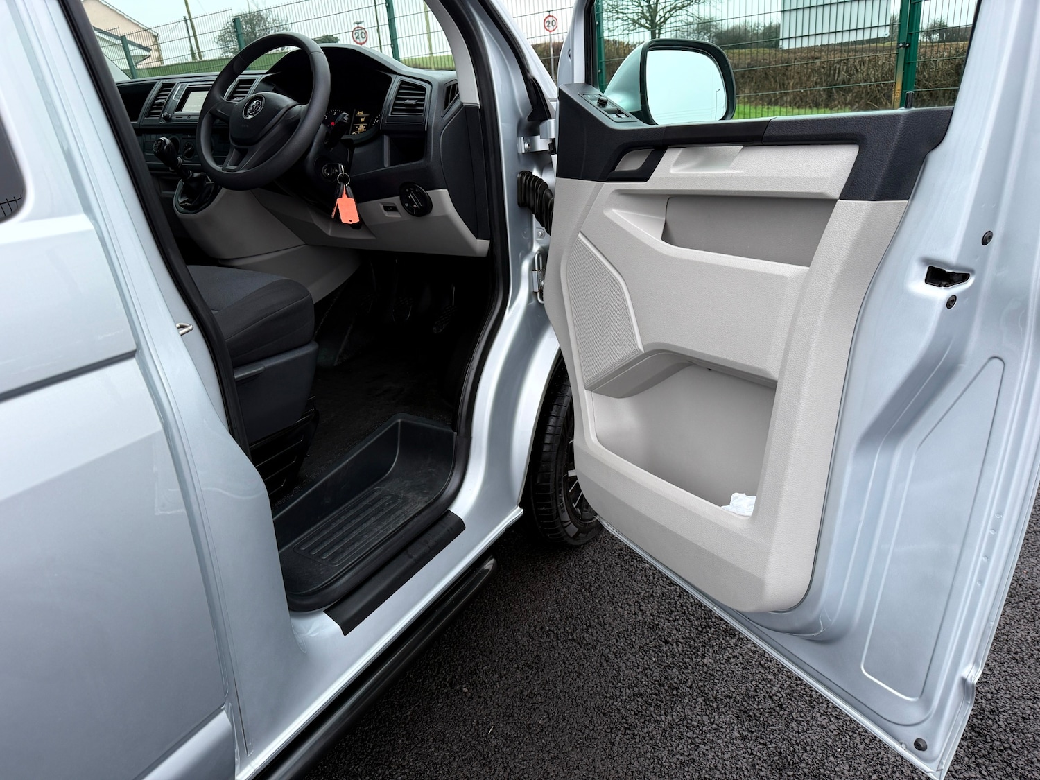 Used Volkswagen Transporter 2016 for sale - 77491046: Photo 13