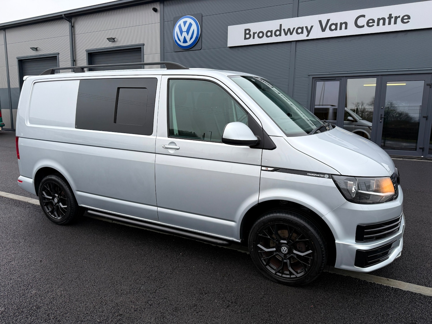 Used Volkswagen Transporter 2016 for sale - 77491046: Photo 2