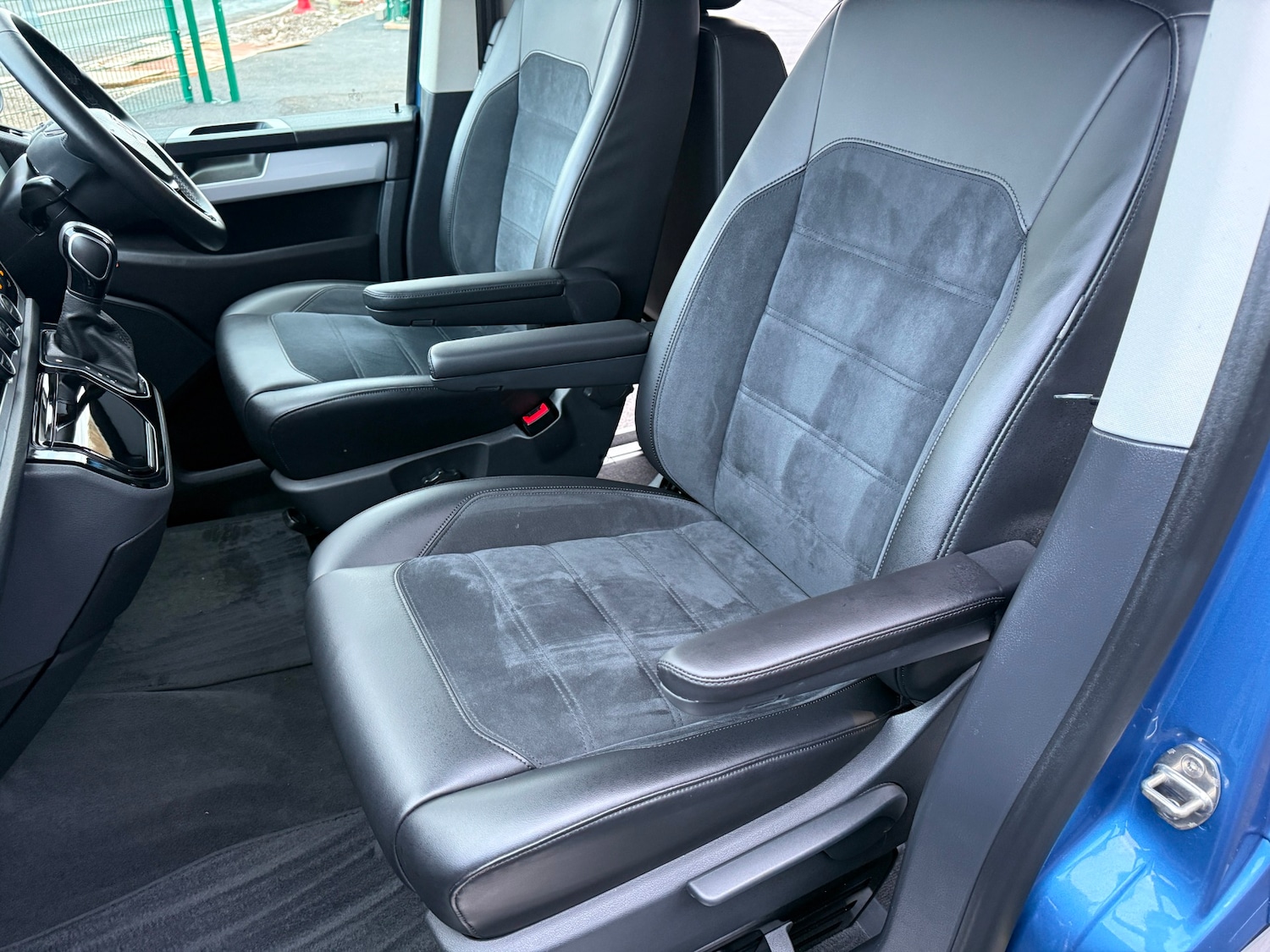 Used Volkswagen Caravelle 2018 for sale - 77365558: Photo 10