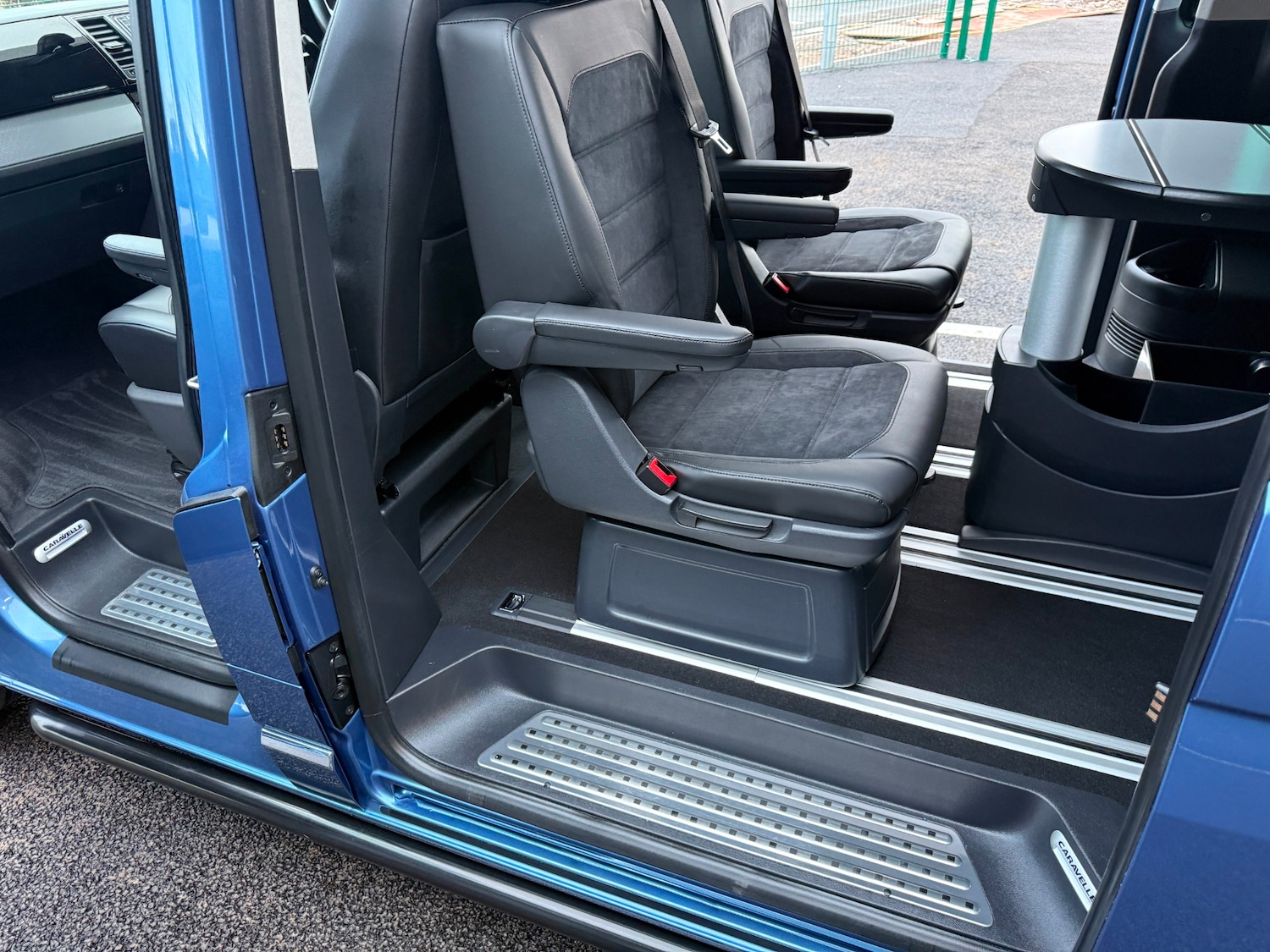 Used Volkswagen Caravelle 2018 for sale - 77365558: Photo 12