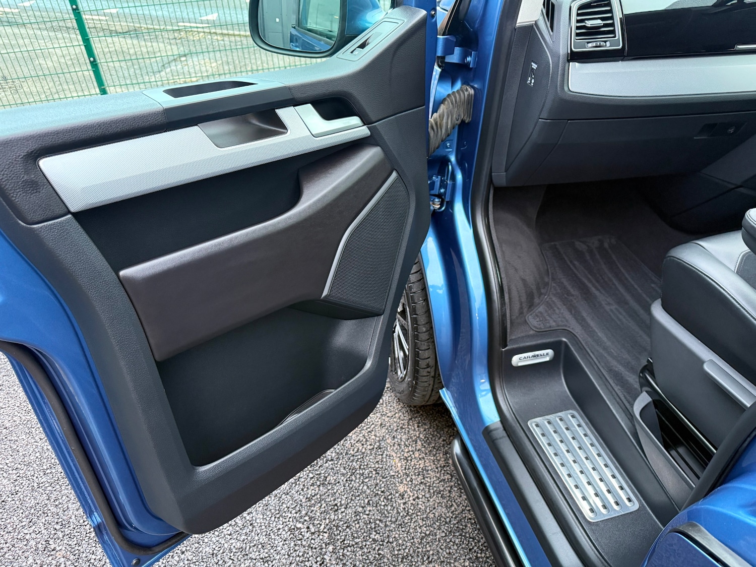 Used Volkswagen Caravelle 2018 for sale - 77365558: Photo 16