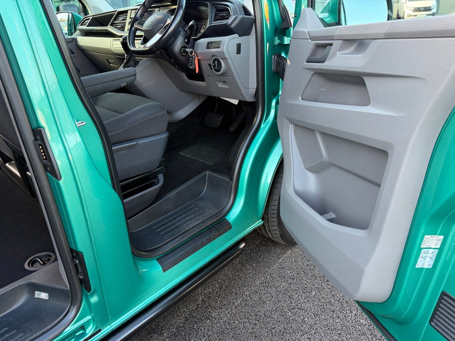 Used Volkswagen Transporter Shuttle 2020 for sale - 78163776: Photo 19