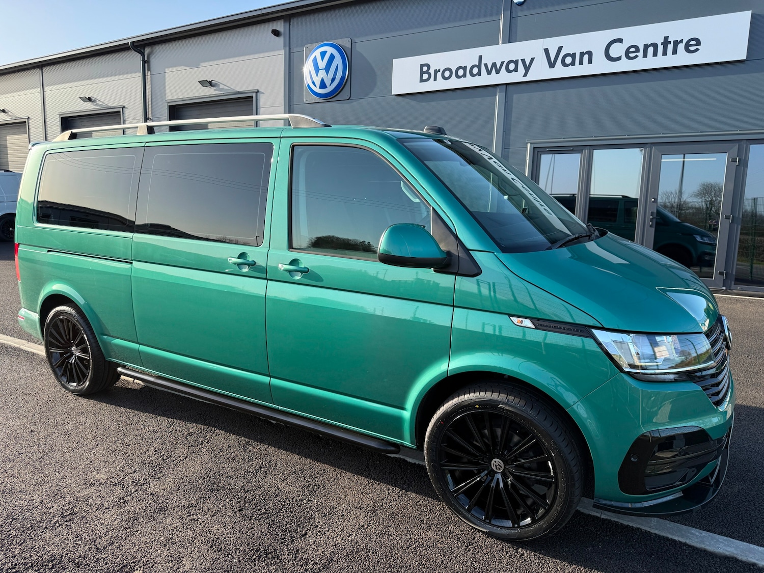 Used Volkswagen Transporter Shuttle 2020 for sale - 78163776: Photo 2