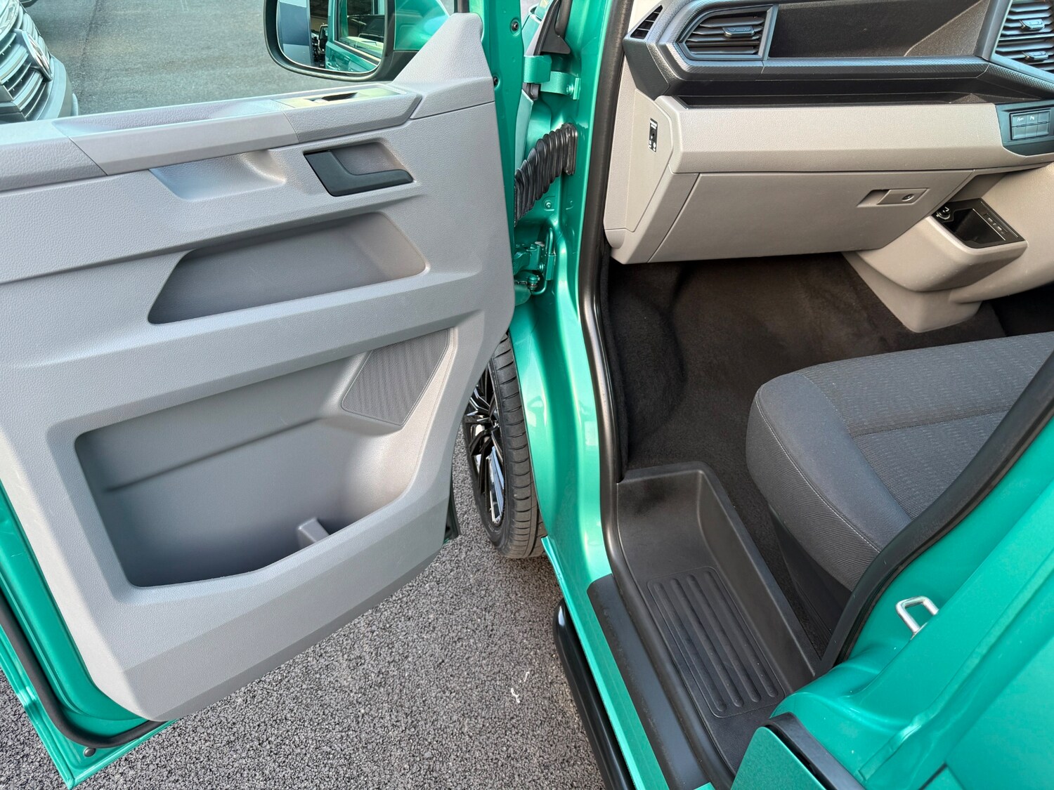 Used Volkswagen Transporter Shuttle 2020 for sale - 78163776: Photo 20