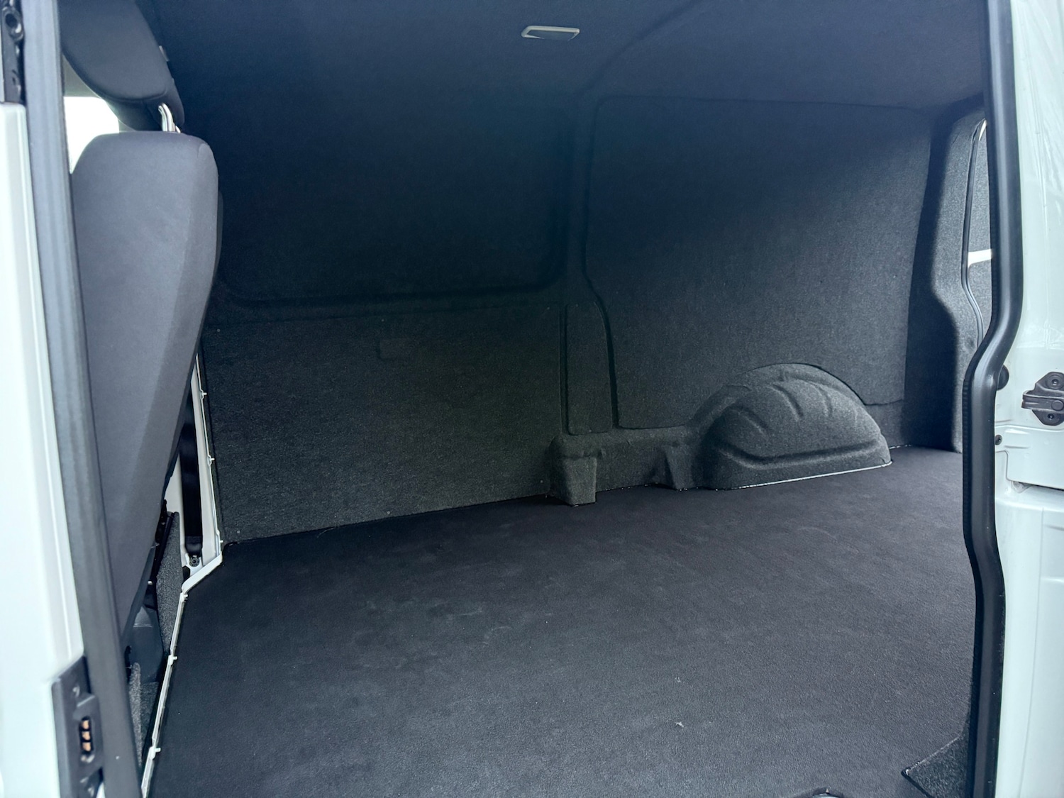 Used Volkswagen Transporter 2019 for sale - 77189623: Photo 10