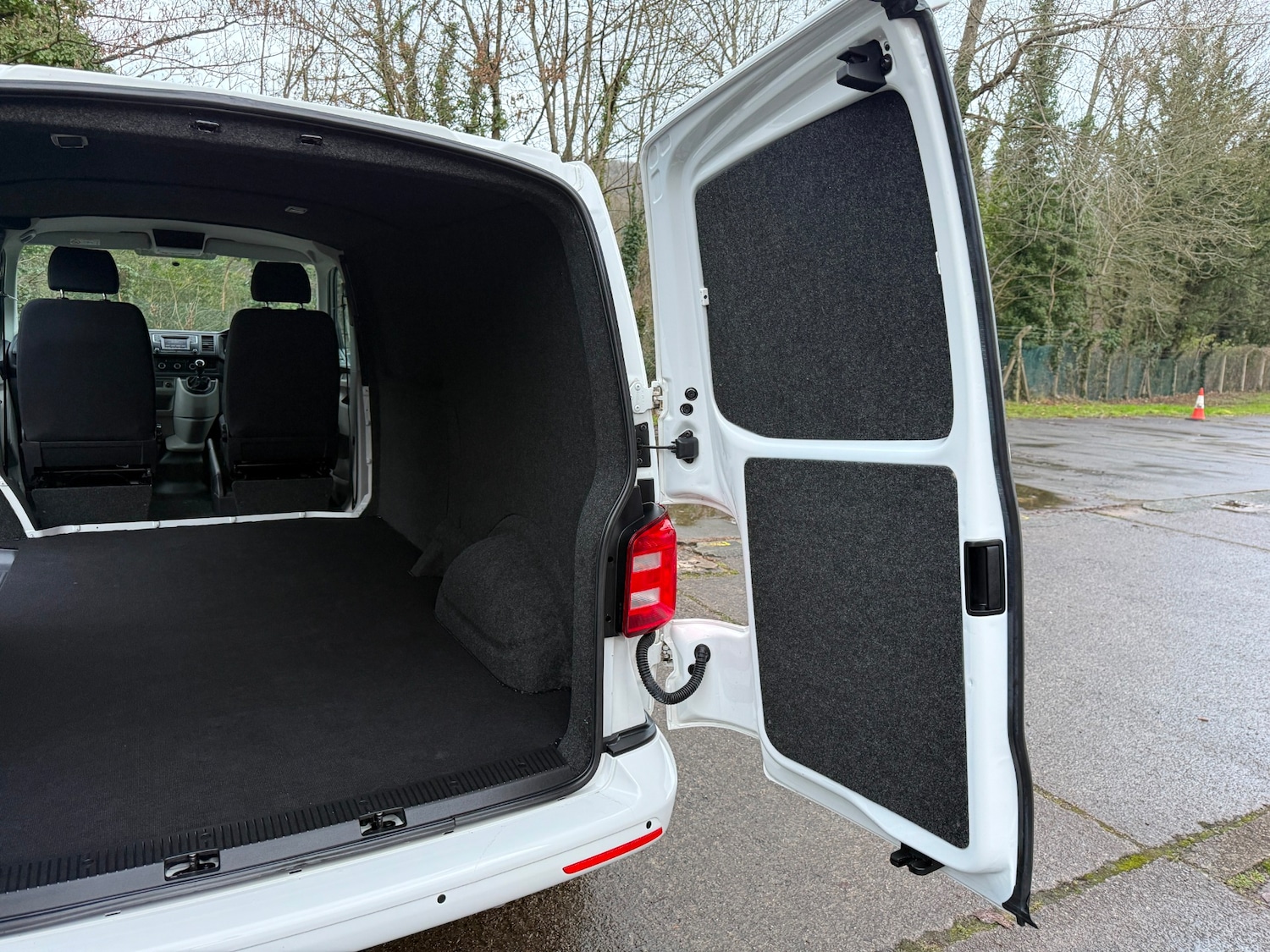 Used Volkswagen Transporter 2019 for sale - 77189623: Photo 13