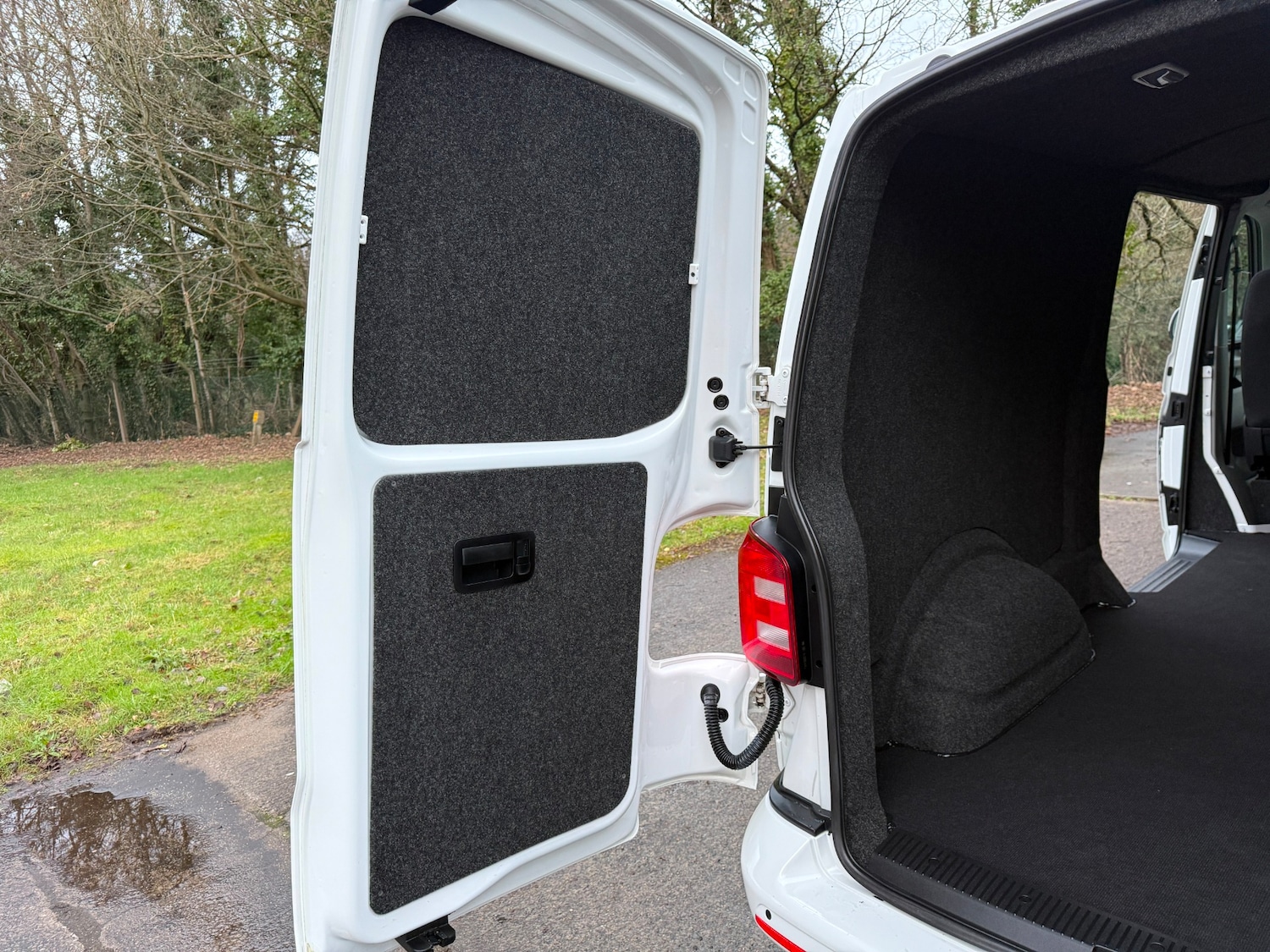 Used Volkswagen Transporter 2019 for sale - 77189623: Photo 14