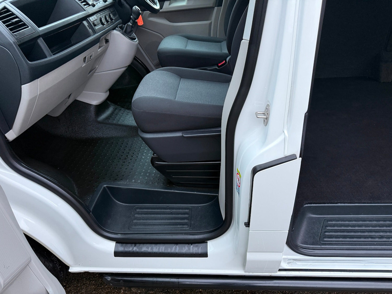 Used Volkswagen Transporter 2019 for sale - 77189623: Photo 21