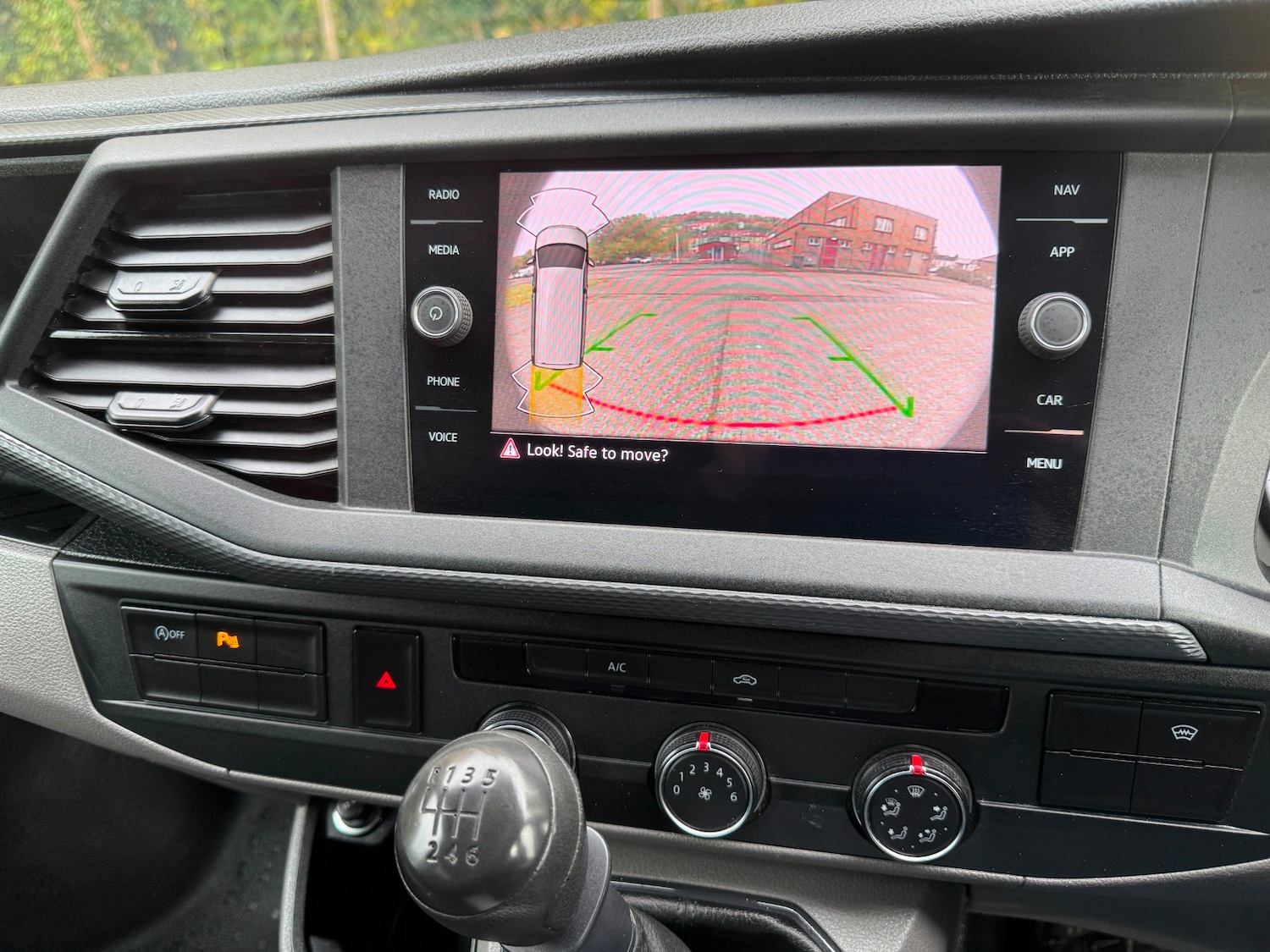 Used Volkswagen Transporter 2022 for sale - 76418647: Photo 23