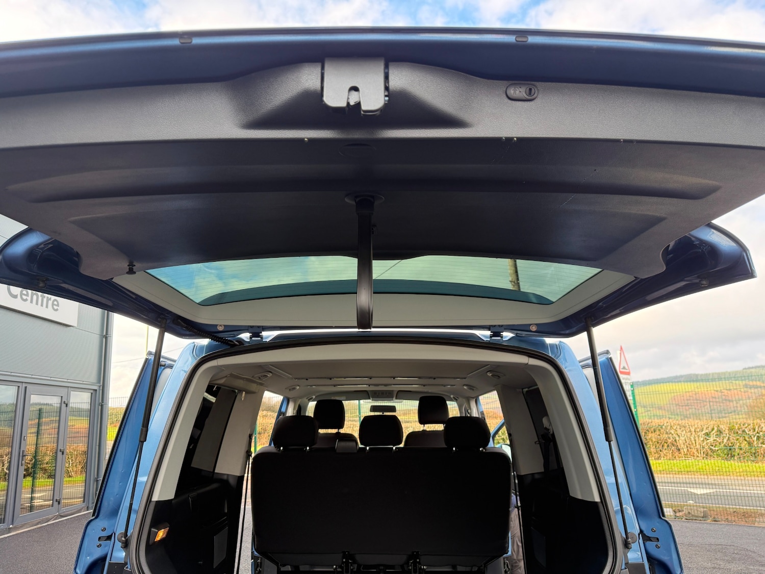 Used Volkswagen Transporter Shuttle 2018 for sale - 77447756: Photo 10