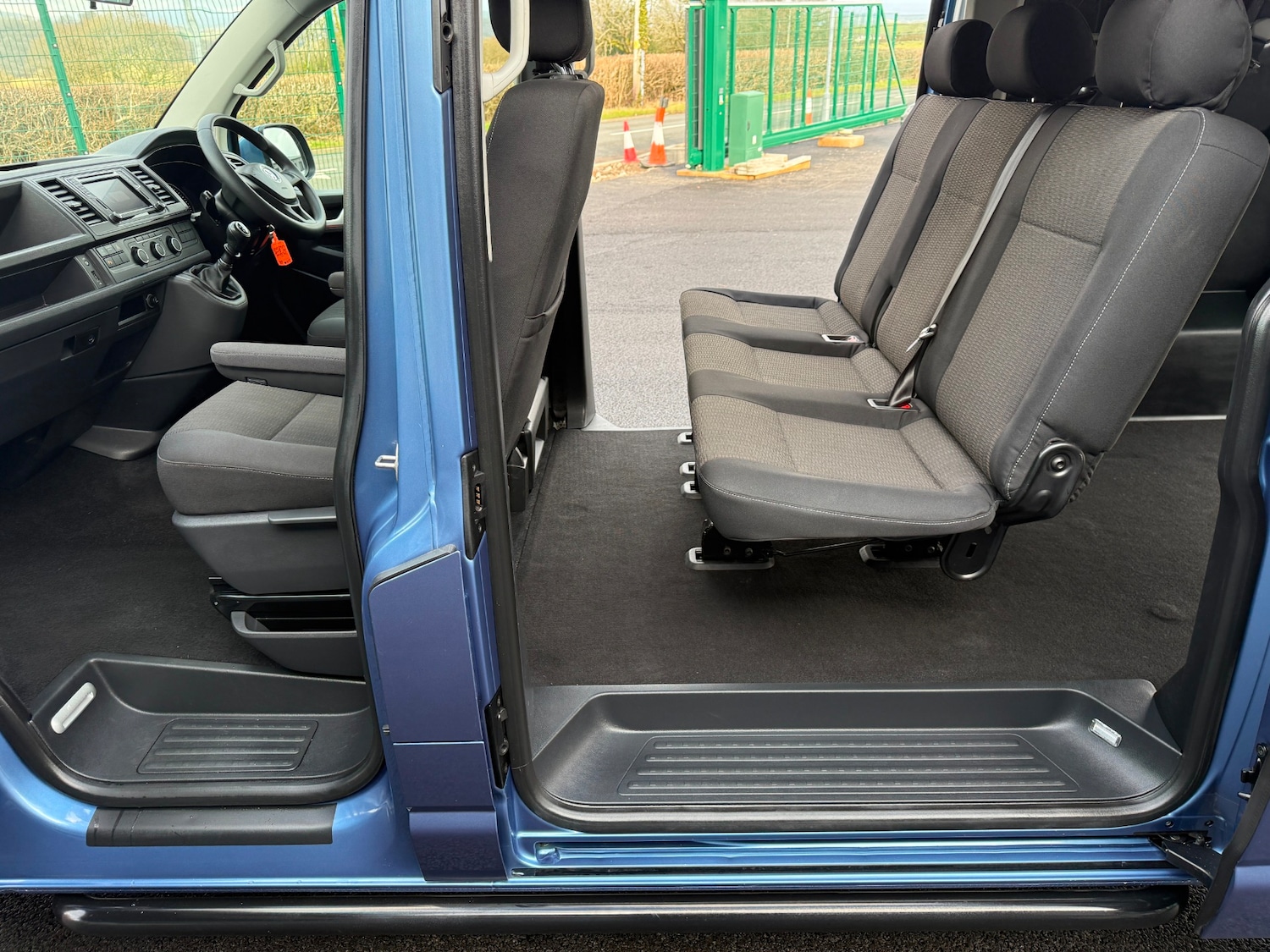 Used Volkswagen Transporter Shuttle 2018 for sale - 77447756: Photo 12