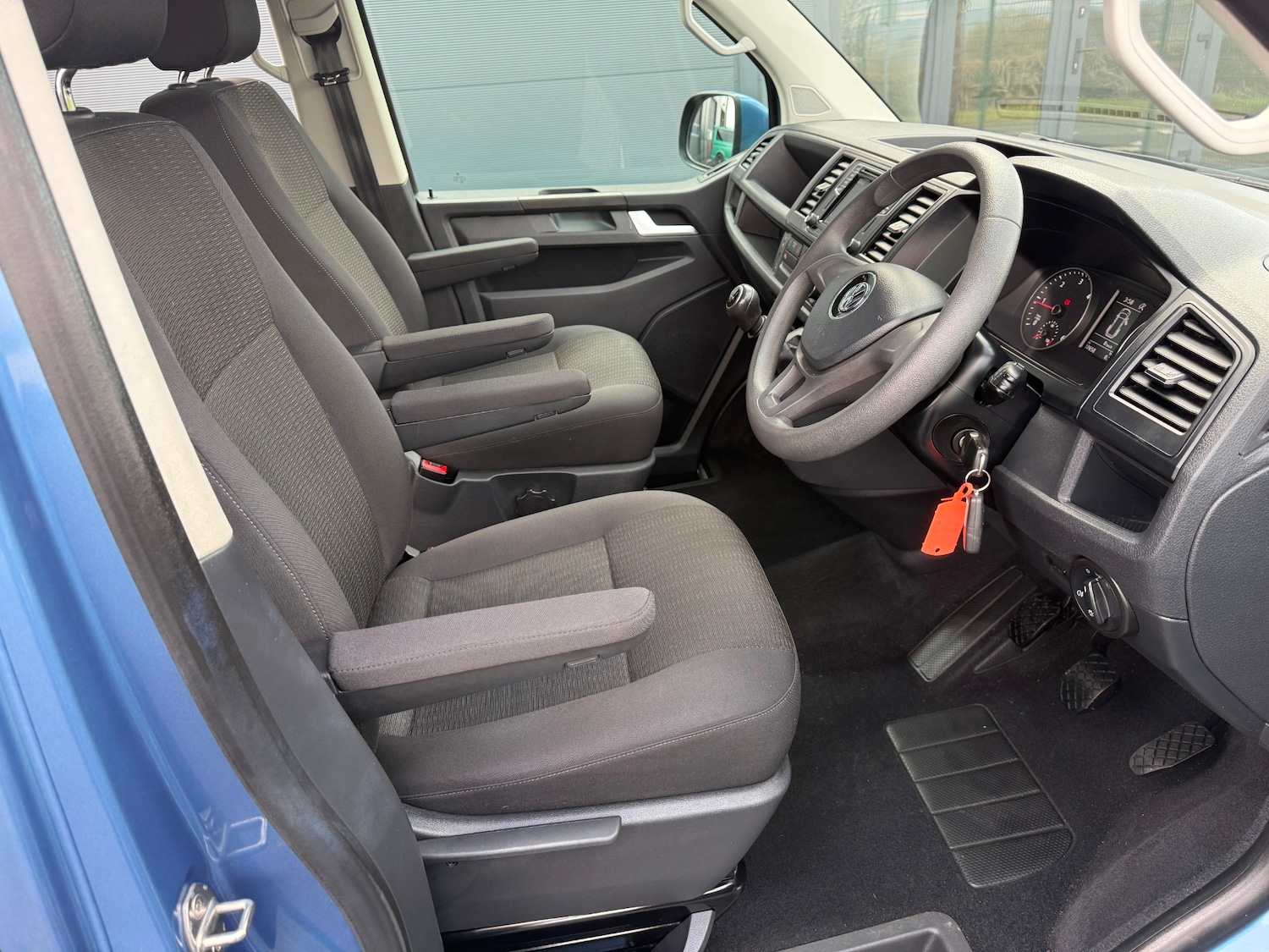 Used Volkswagen Transporter Shuttle 2018 for sale - 77447756: Photo 15