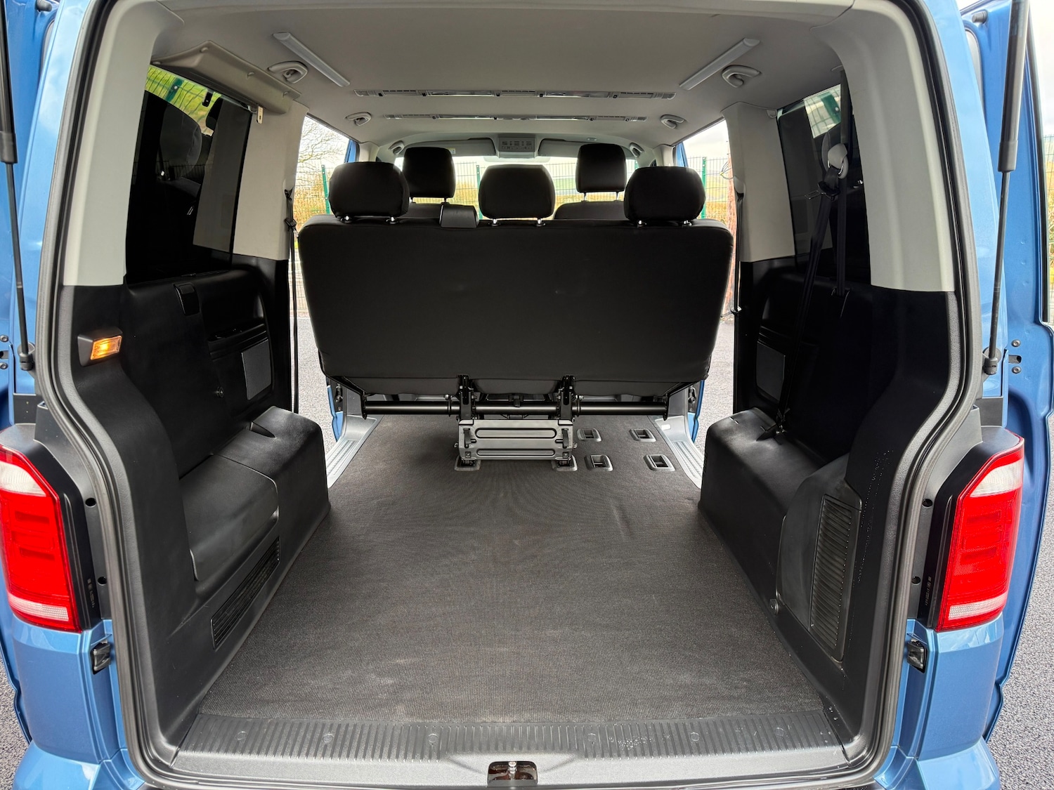 Used Volkswagen Transporter Shuttle 2018 for sale - 77447756: Photo 9