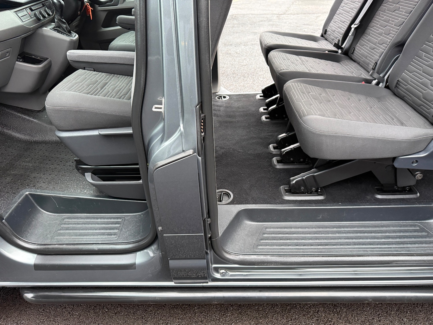 Used Volkswagen Transporter Shuttle 2020 for sale - 77543791: Photo 17