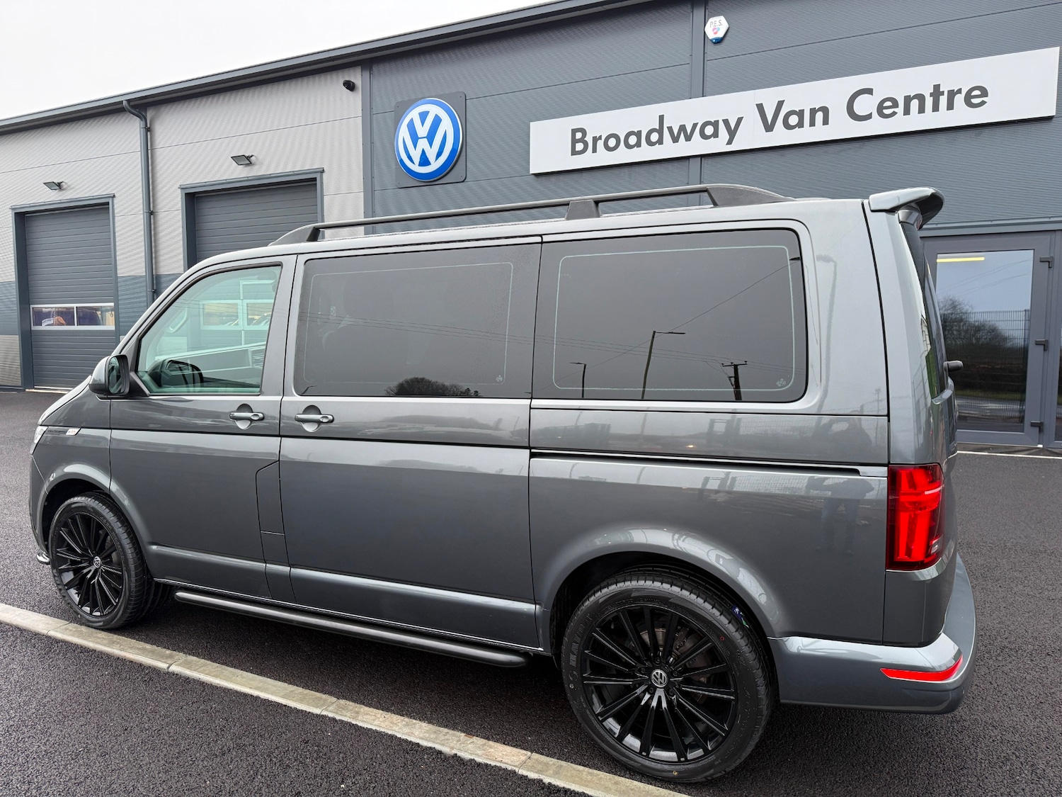 Used Volkswagen Transporter Shuttle 2020 for sale - 77543791: Photo 6
