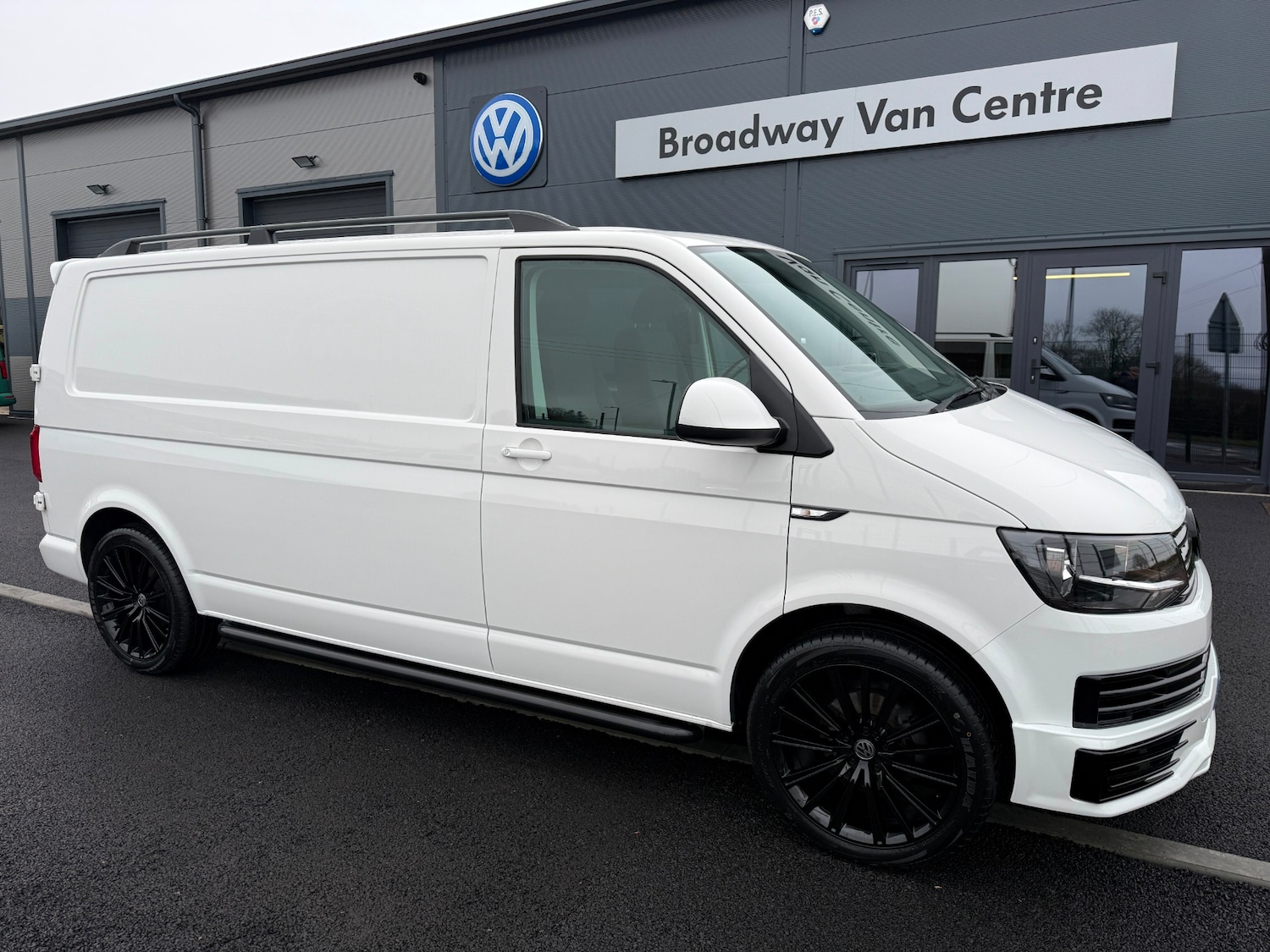 Used Volkswagen Transporter 2019 for sale - 77491045: Photo 2